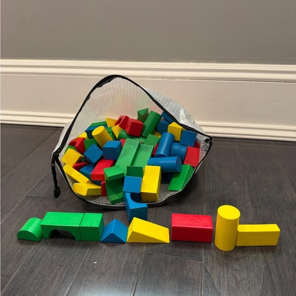 NWOT Melissa & Doug 100 Colored Wooden Building Blocks Set- 9 Shapes Toddler